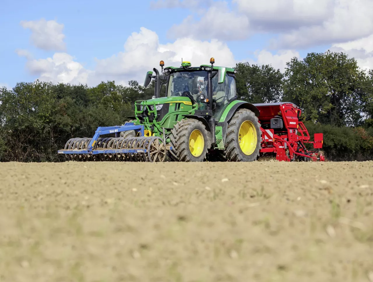 Ile kosztuje John Deere 6R 150 AutoPowr ile paliwa spala ciągnik 6R 150 test ciągnika rolniczego 