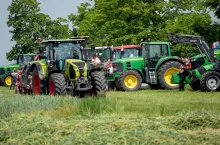 Od stycznia do sierpnia br. najpopularniejszym ciągnikiem był John Deere 6155M – pierwszą lokatę zdobył  dzięki 122 rejestracjom. &lt;em&gt;Zdjecie ilustracyjne.&lt;/em&gt;