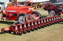 Na stoisku marki Maschio Gaspardo na Agro Show można było zobaczyć m.in. siewnik punktowy Chrono 916