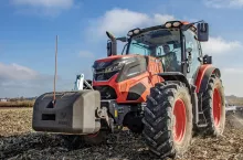 Testowany HX 1402 to samiec alfa wśród modeli Kioti ze względu na moc aż 140 KM. Przeznaczony jest dla gospodarstw, które szukają rozwiązań budżetowych. Fot. Jakubek