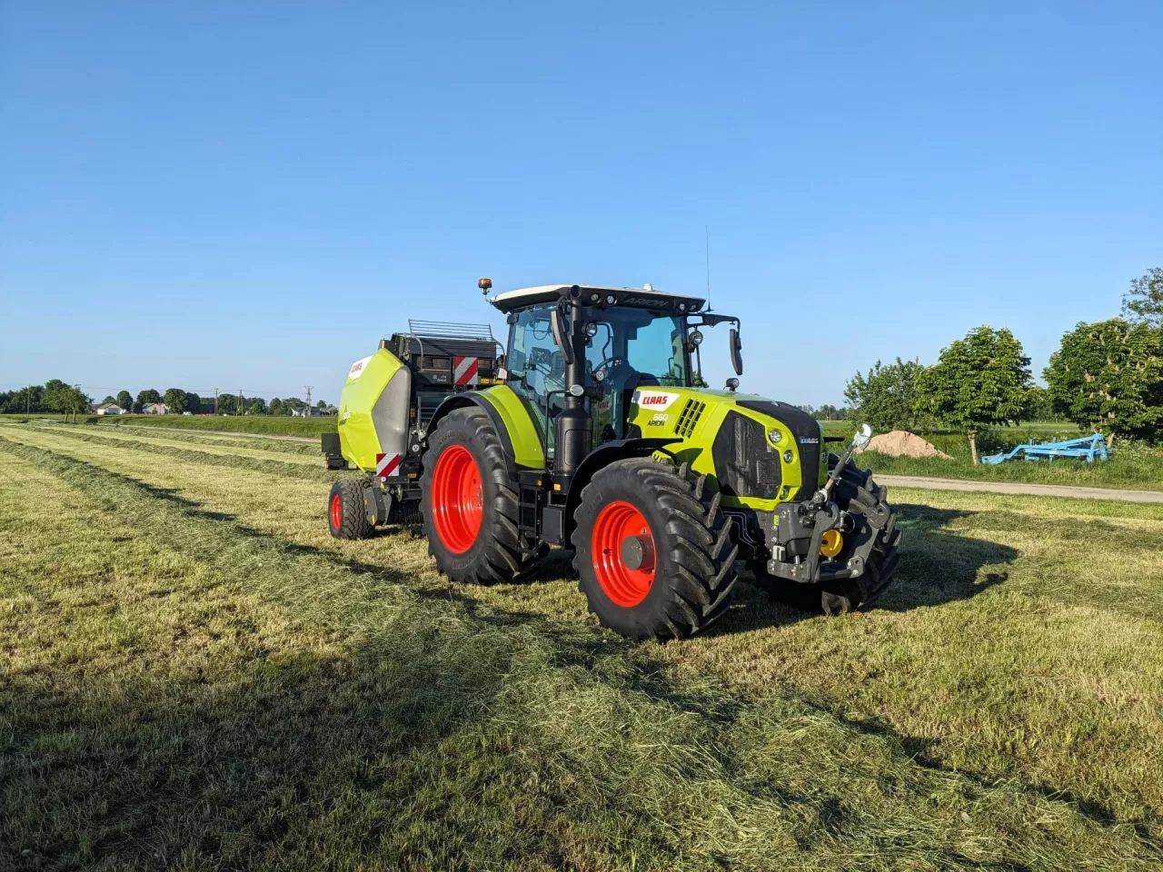 Claas Arion