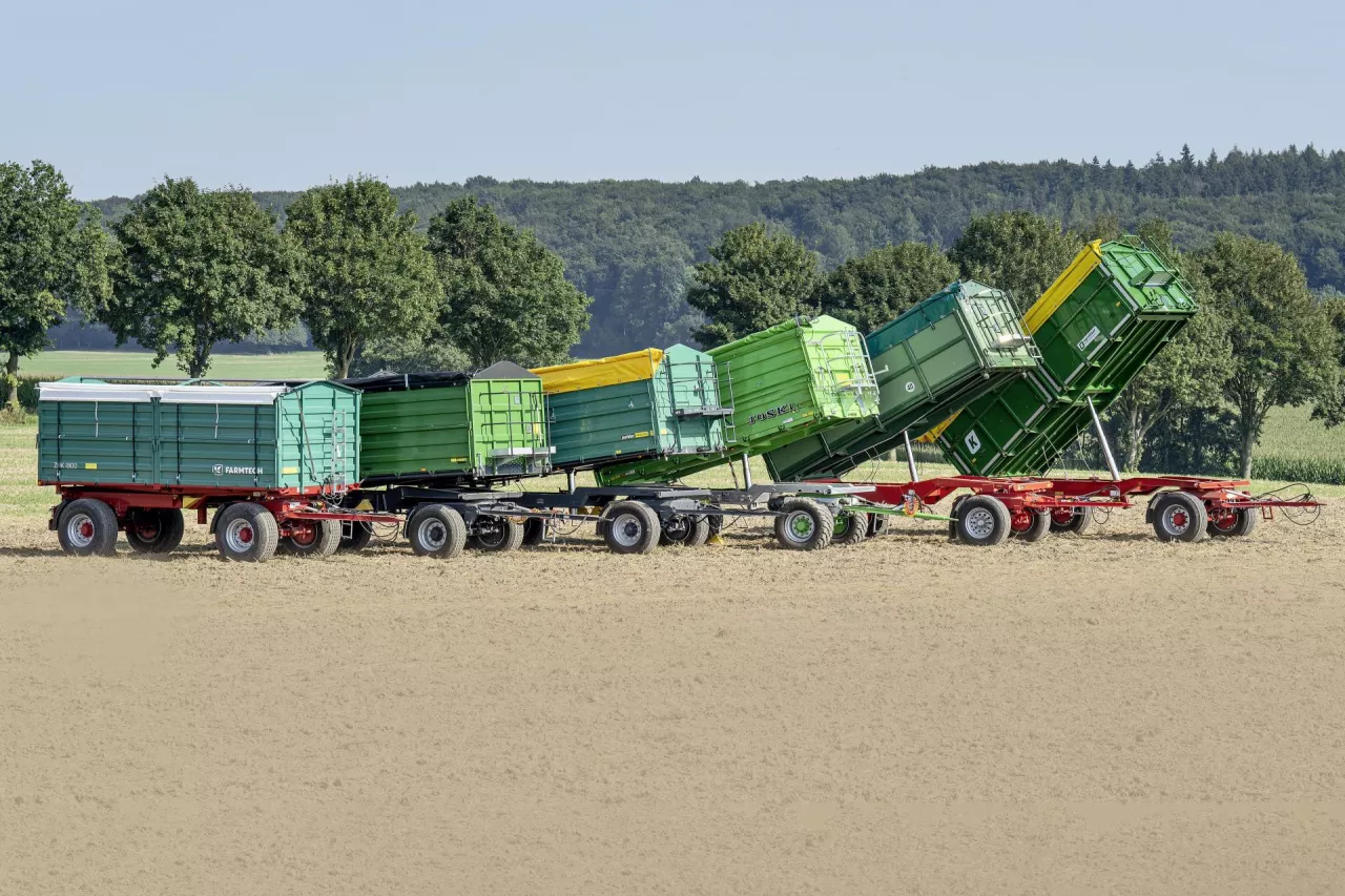 Podobnie jak w 2023 roku (profi 2-2024 i 3-2024), również w 2024 roku w szranki stanęło sześć dwuosiowych wywrotek trójstronnych o ładowności 18 t. Fot. Colsman, Lütke Hockenbeck