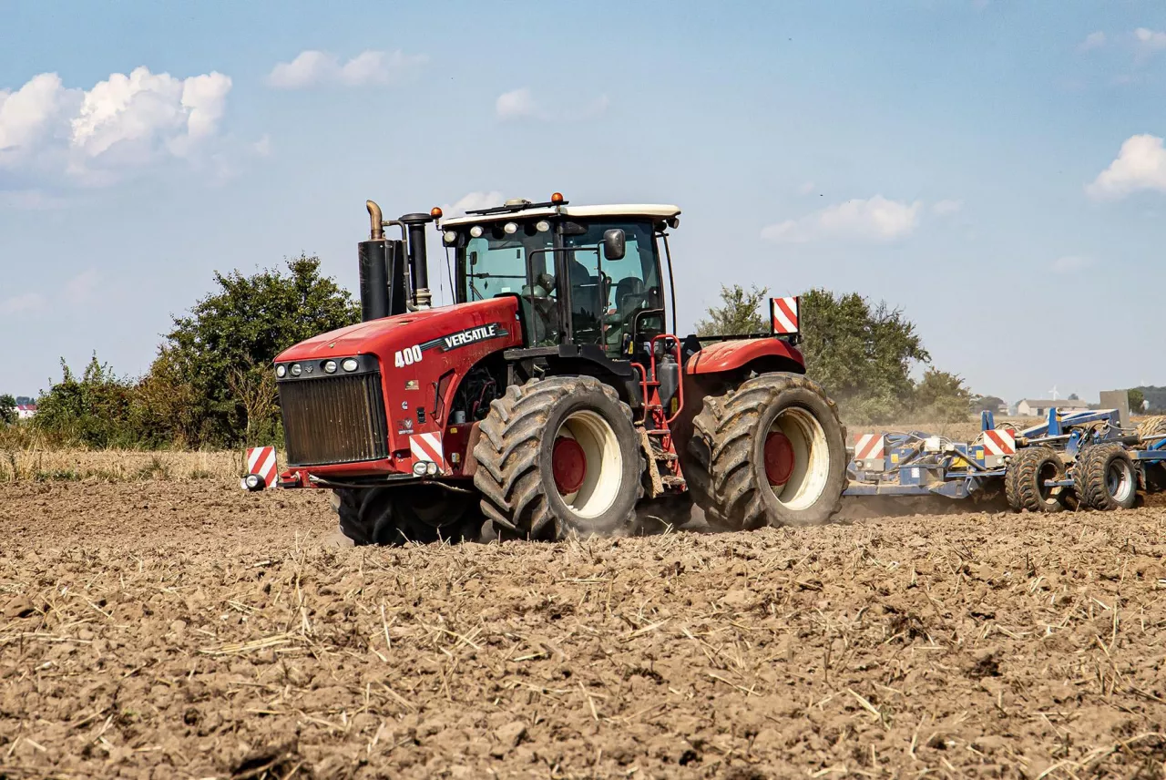 Buhler Industries jest właścicielem, m.in. ciągników Versatile.