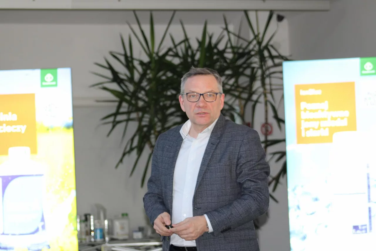Maciej Mora podkreśla złożoność rynku rolnego, który nie tylko jest zmienny, ale mocno się przekształca
