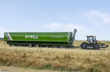 Olbrzymi zbiornik przeładowczy Nyrex GrainKing Maximus w zależności od modelu może pomieścić od 170 do nawet 300 ton ziarna.