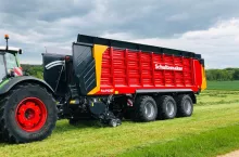 Schuitemaker wprowadza przyczepę samozaładowczą Rapide XC z 80 nożami do krótkiego cięcia zbieranego materiału.