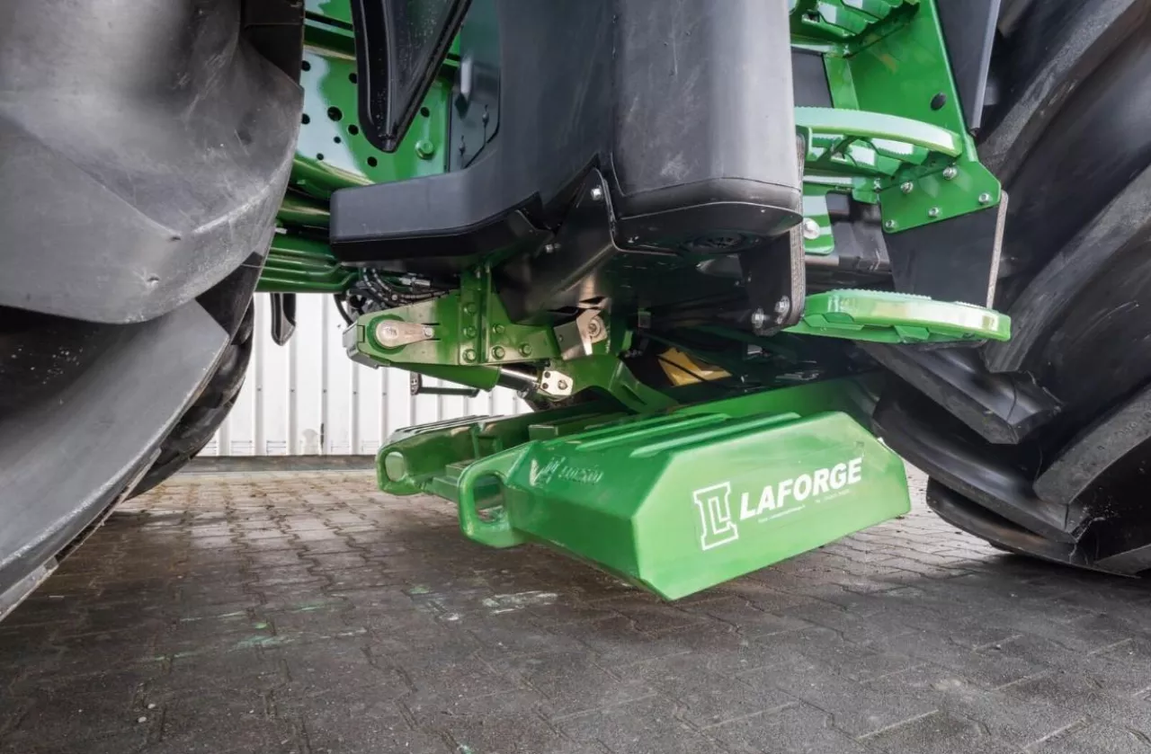 Technika, Ziemniaki 2/2025, Trendy, nowe maszyny, John Deere, balastowanie ciągnika, lepszy uciąg