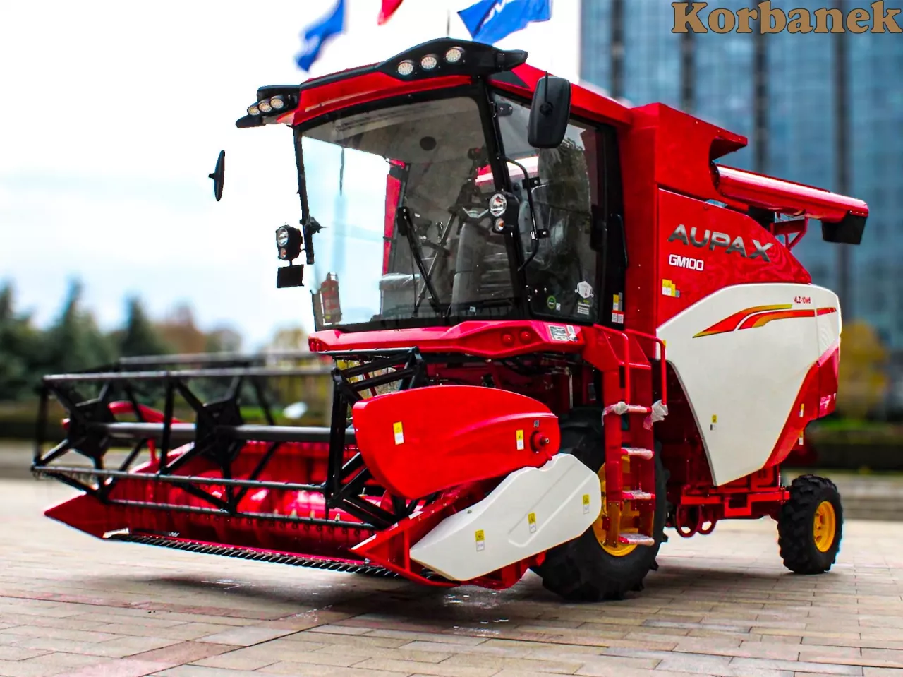 kombajn zbożowy Aupax GM100