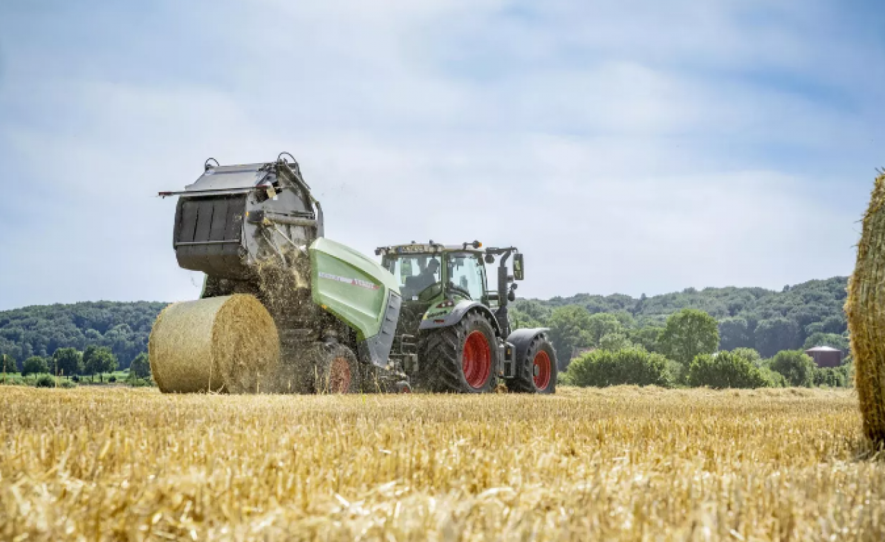 Prasa rolująca Fendt Rotana 160 V XtraCut