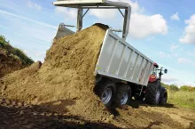 Jak rozwinęły się maszyny Fliegl przez ostatnie 50 lat rozwój marki Fliegl