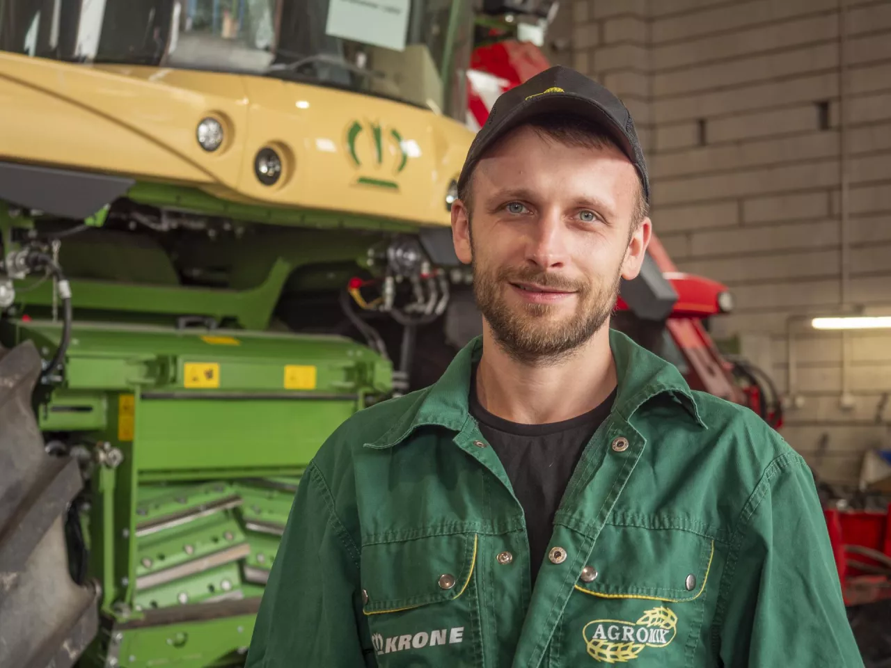 Przygotowanie sieczkarni do zbiorów kukurydzy jak przygotować sieczkarnię polową do zbioru kukurydzy przezbrojenie sieczkarni Krone