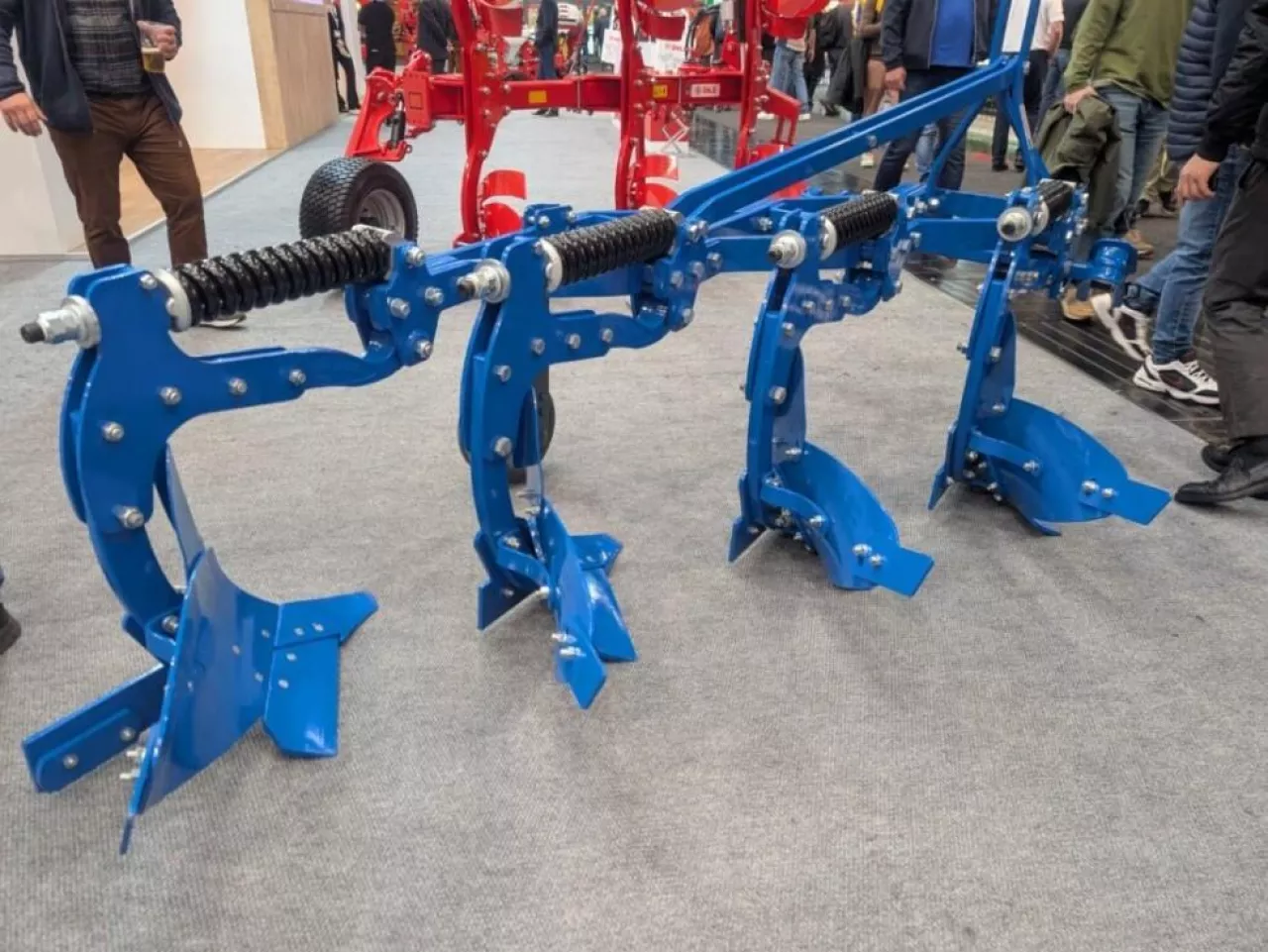 Pług do Ursusa C-360 