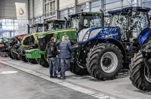 Sprzedaż nowych ciągników w Wielkiej Brytaniii