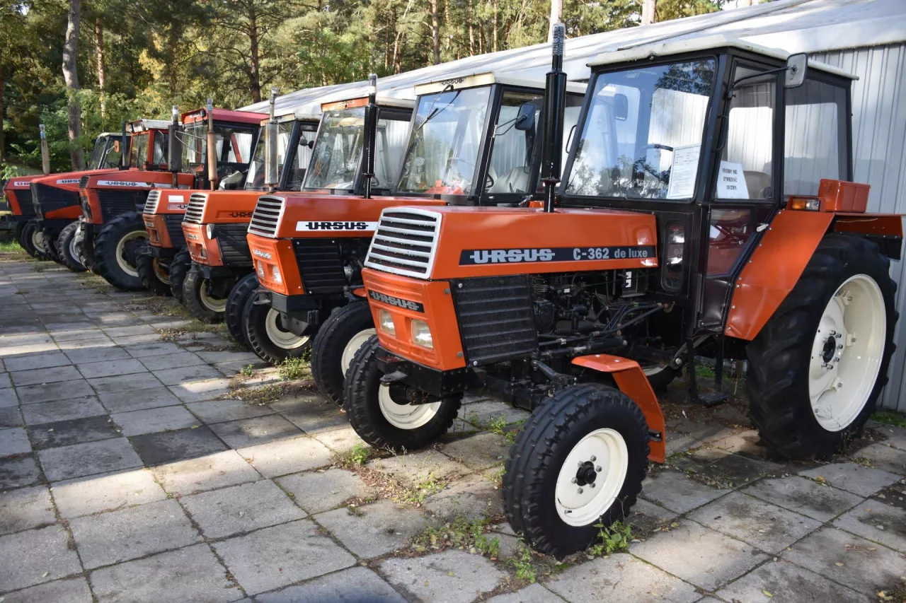 Ciągniki Ursus w Muzeum Motoryzacji Motonostalgia