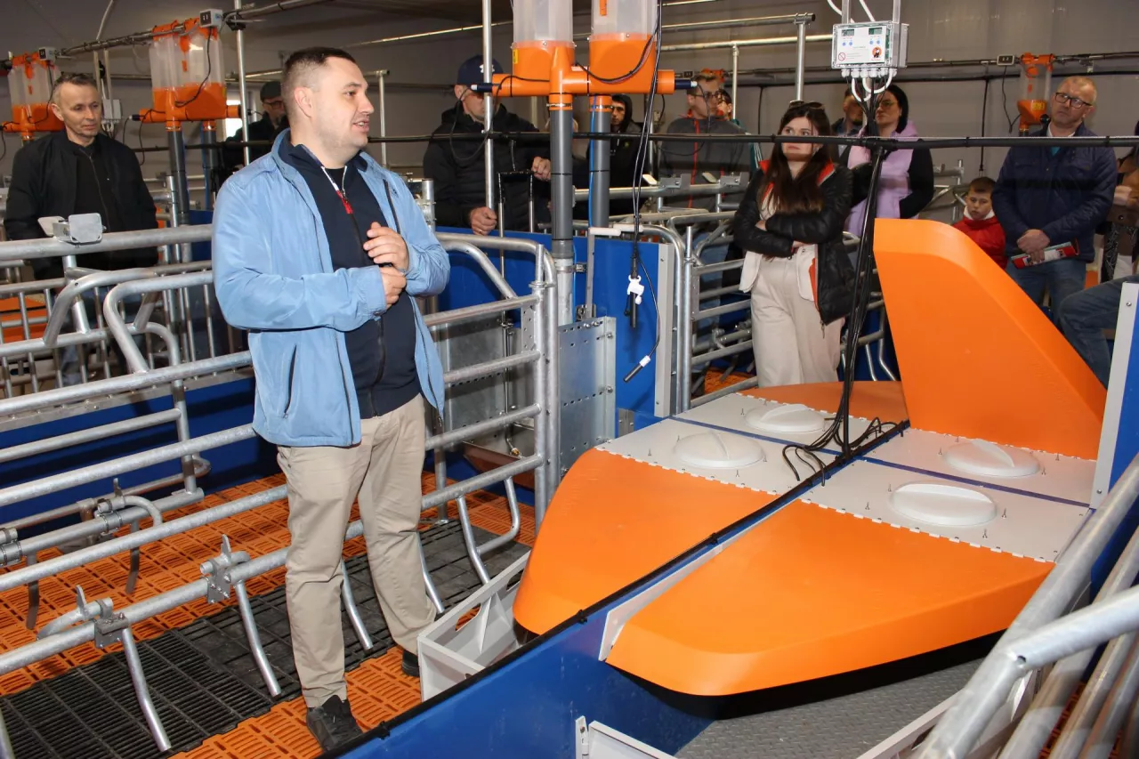 otwarcie chlewni bogusław prałat porodówka z kojcami dobrostanowymi