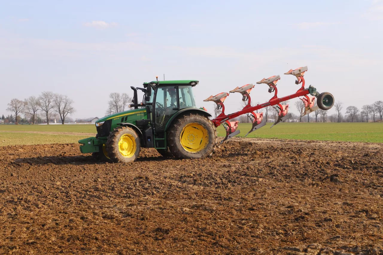 ciągnik, ciągnik John Deere, maszyny rolnicze