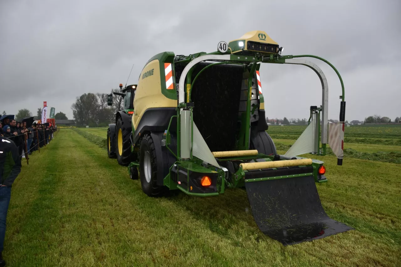 Praso-owijarka Combi Pack HDP to jedyna jak na razie taka maszyna w Polsce. Nowość prezentowana po raz pierwszy w 2025 r. podczas targów Agritechnica