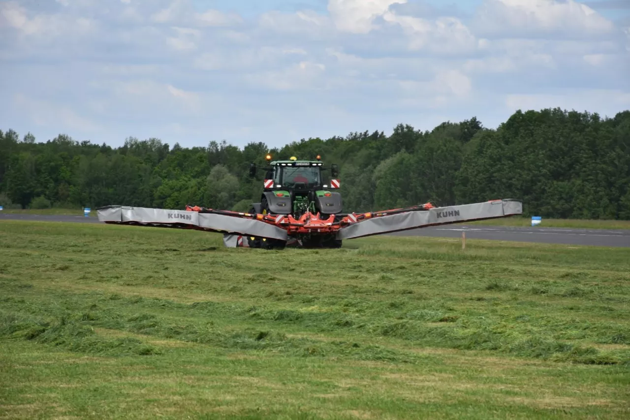 Kosiarka Kuhn GMD 15030