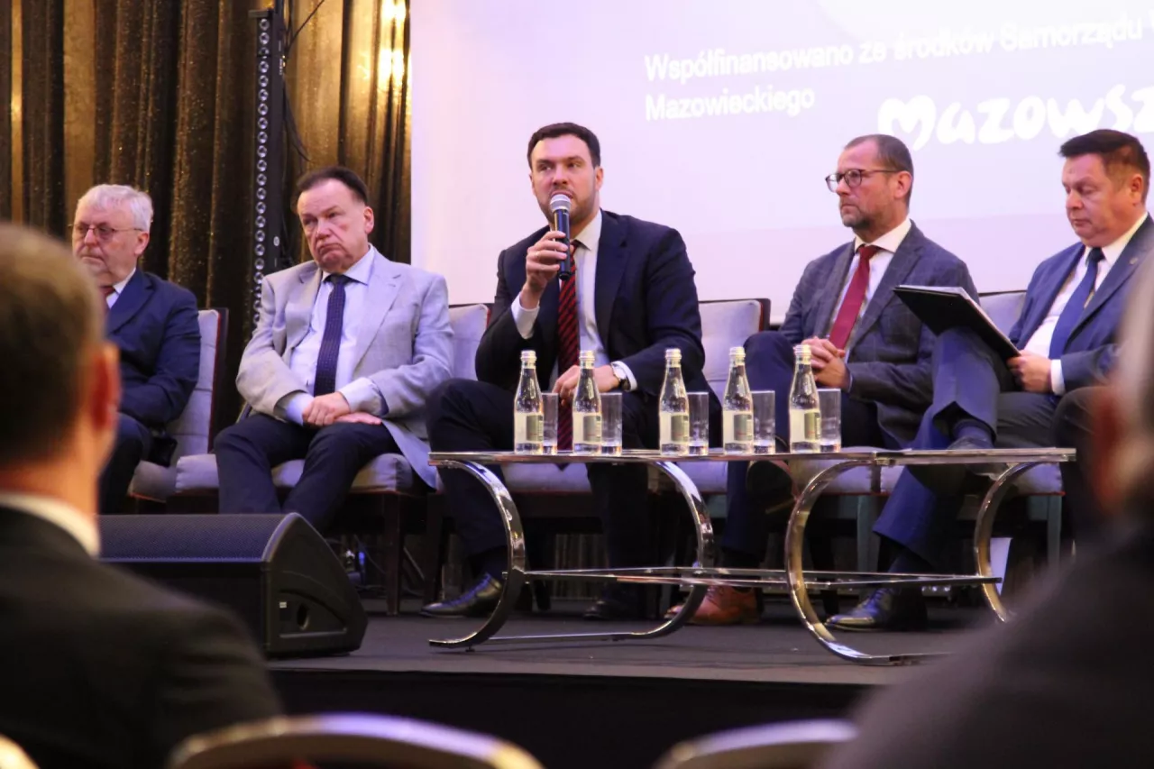 Debata ”Rolnictwo i obszary wiejskie. Trzy dekady sukcesu – co dalej?” odbyła się 15 czerwca w Ożarowie Mazowieckim