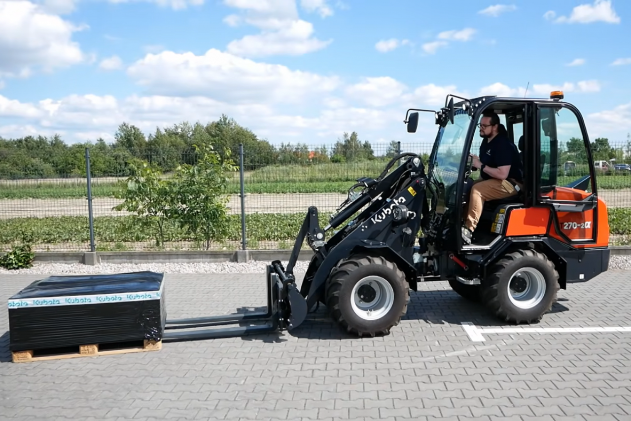 Ładowarka Kubota RT 270-2a