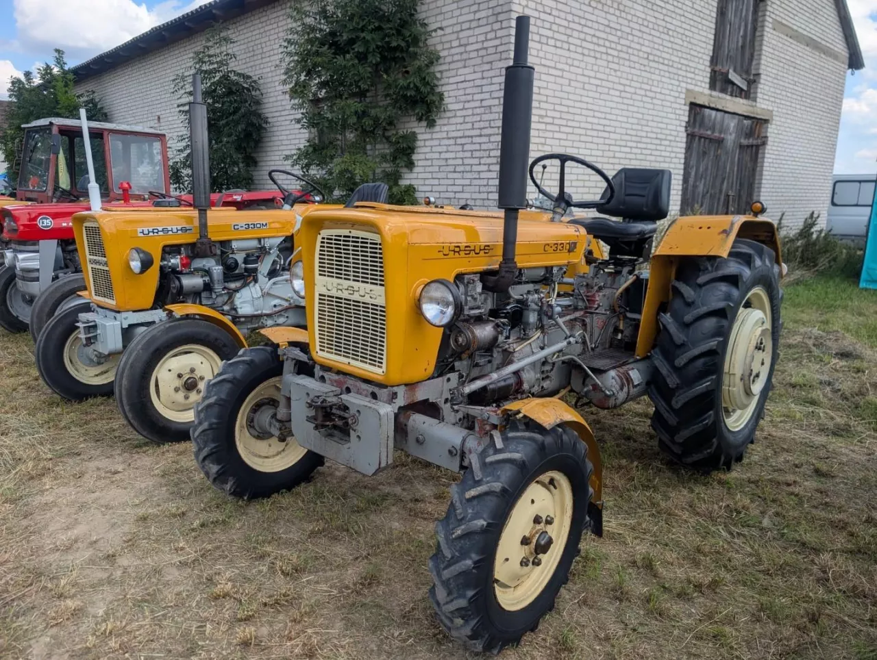 Ursus C-330