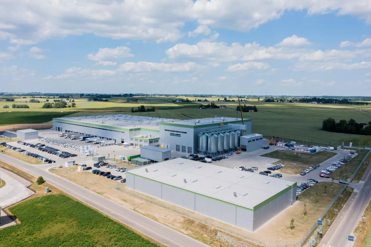 Centrum Dystrybucyjne firmy Ampol-Merol w Bartoszewicach